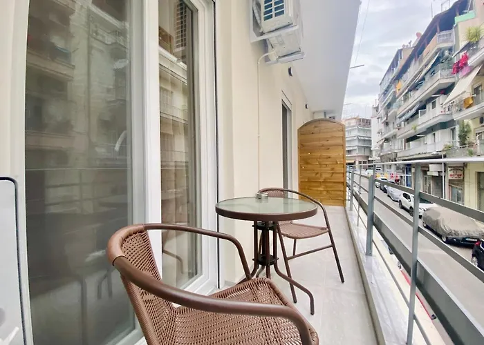 Apartment Antigonidon Square *