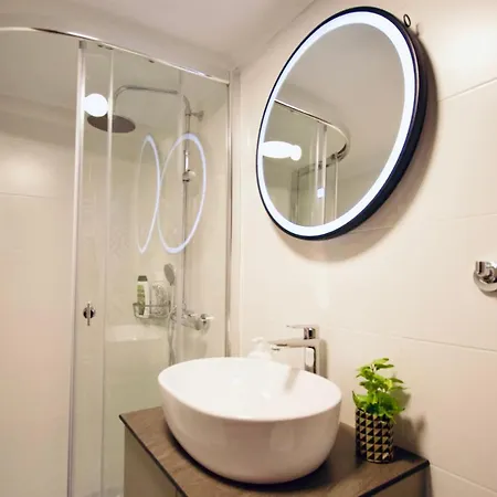 Antigonidon Square Apartment