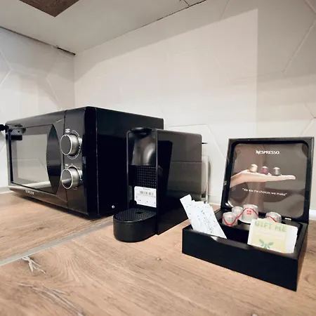 Antigonidon Square * Salonic