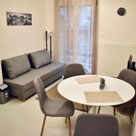 Apartamento Antigonidon Square *