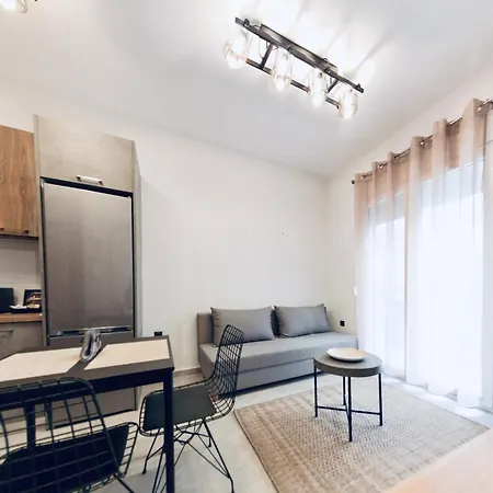 Antigonidon Square * Tesalónica